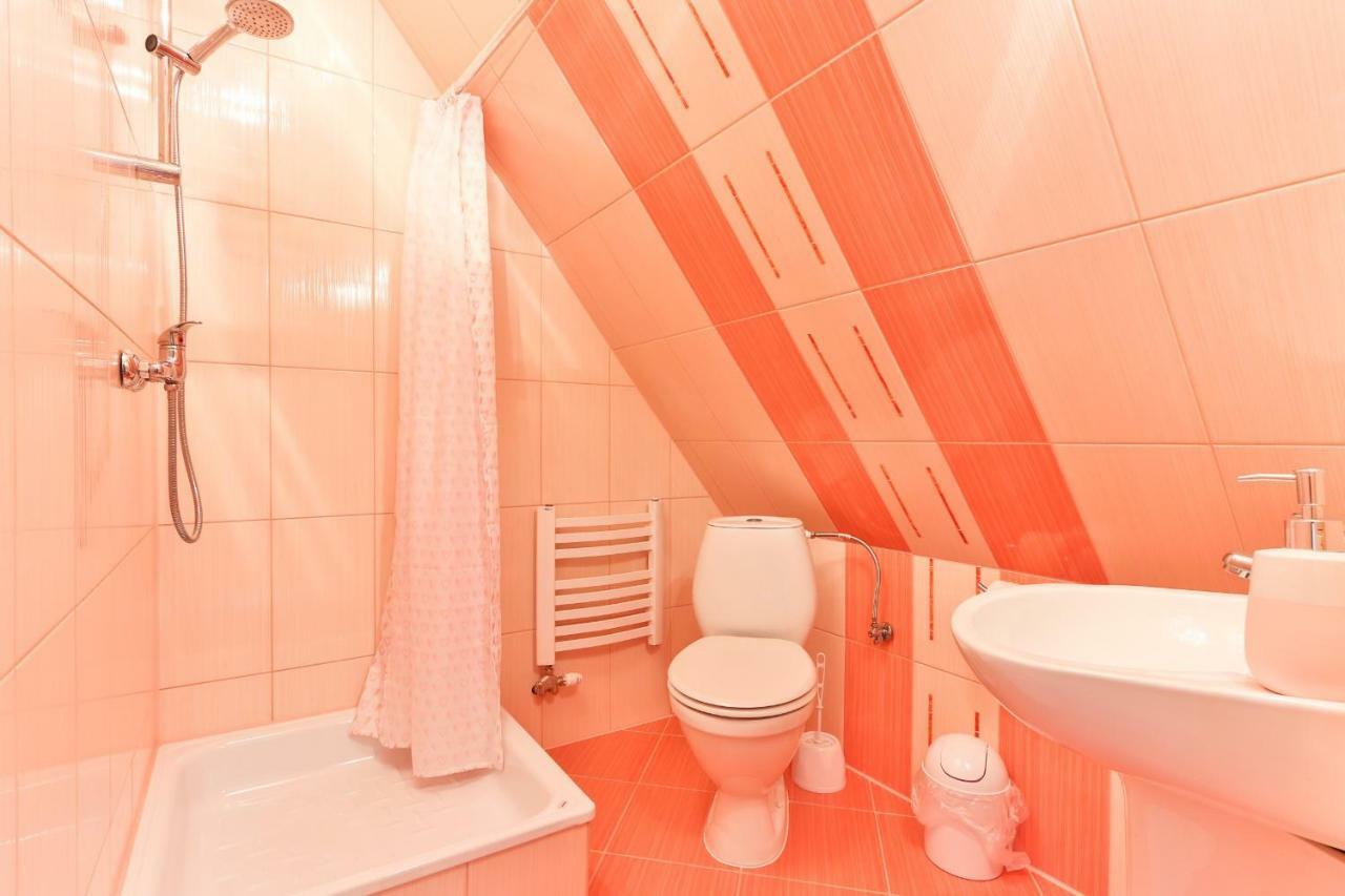 Pokoje Goscinne Rozek Poronin Buitenkant foto